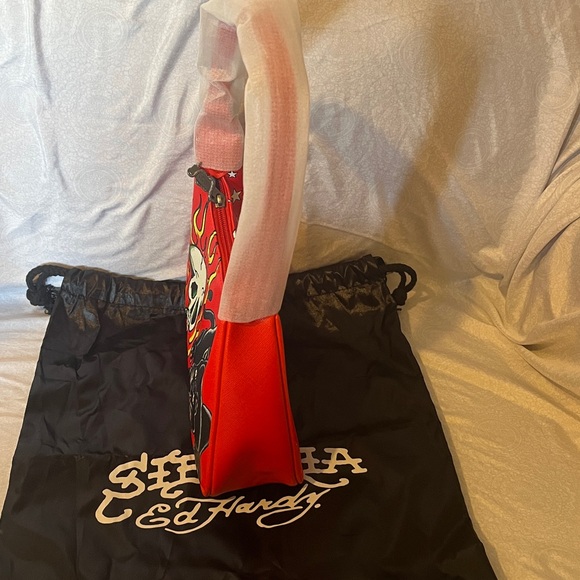 Ed Hardy Red and White Star Shoulder Bag - Picture 4 of 12